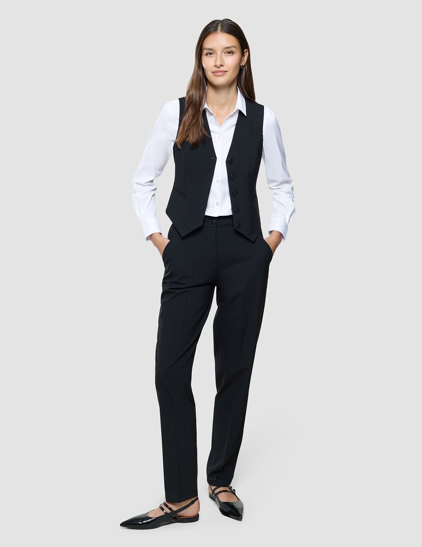 Women Ease Pants Tapered Black